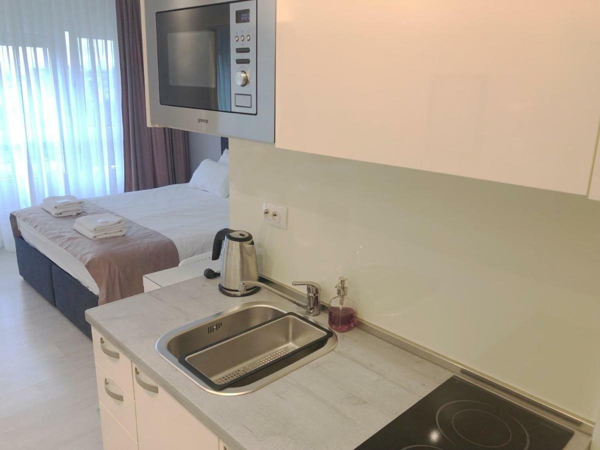 Penthouse “Sky 16” Studio Apartment Zagreb Bagian luar foto